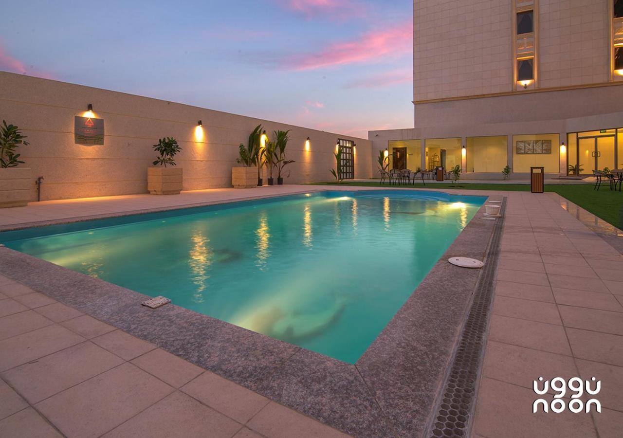 Noon Hotel Suites Khafji ภายนอก รูปภาพ